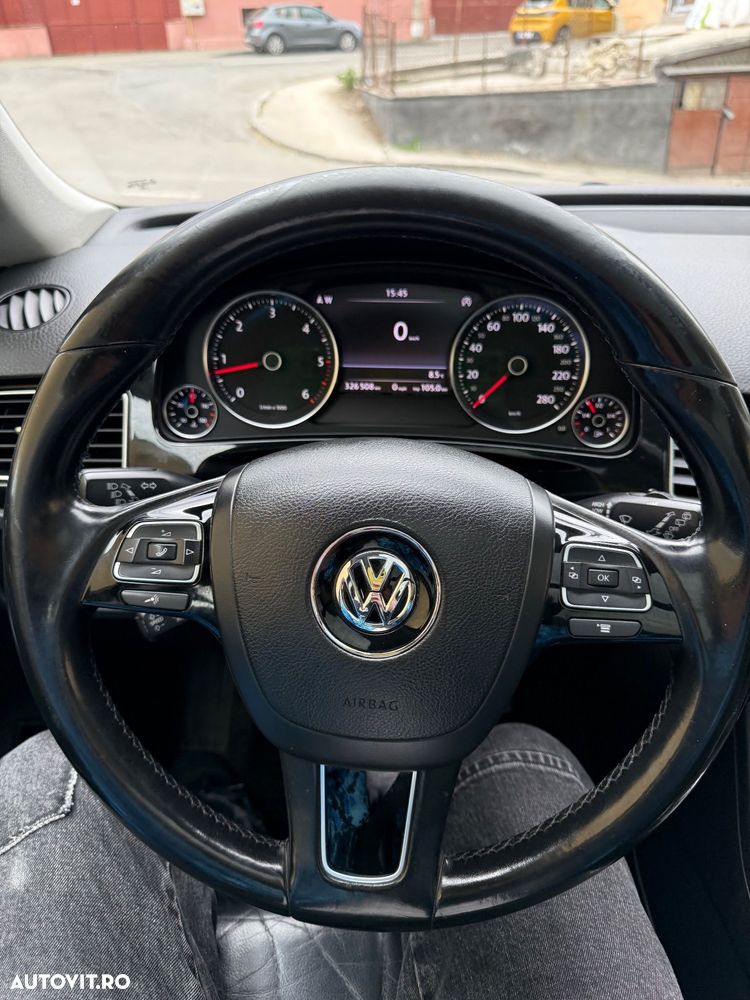 Volkswagen Touareg 3.0 V6 TDI BMT - 18