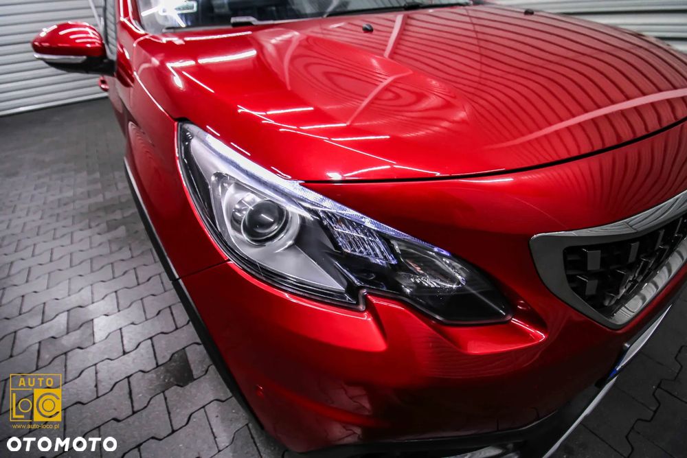 Peugeot 2008 1.2 Pure Tech GPF Allure S&S EAT6 - 33