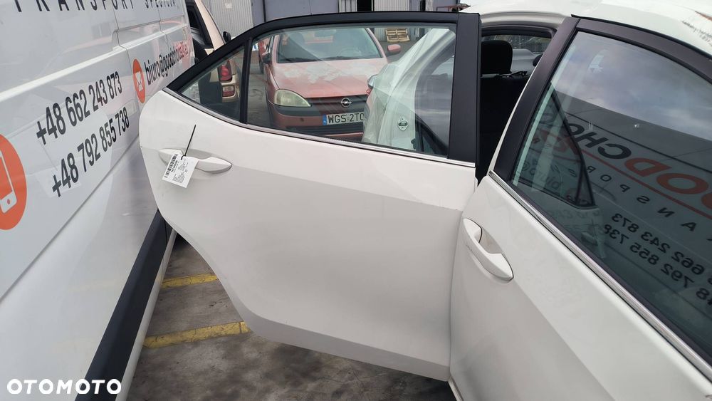 DRZWI PRAWE TYŁ TOYOTA COROLLA E16 LIFT 040 - 1