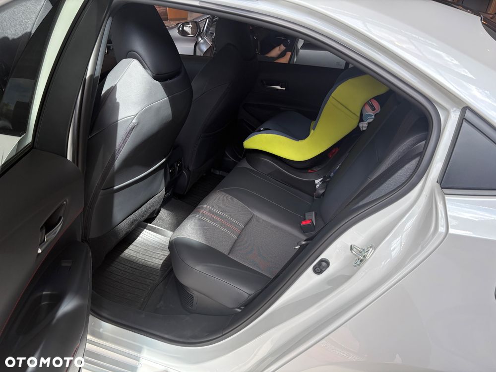 Toyota Corolla 1.8 Hybrid GR Sport - 19