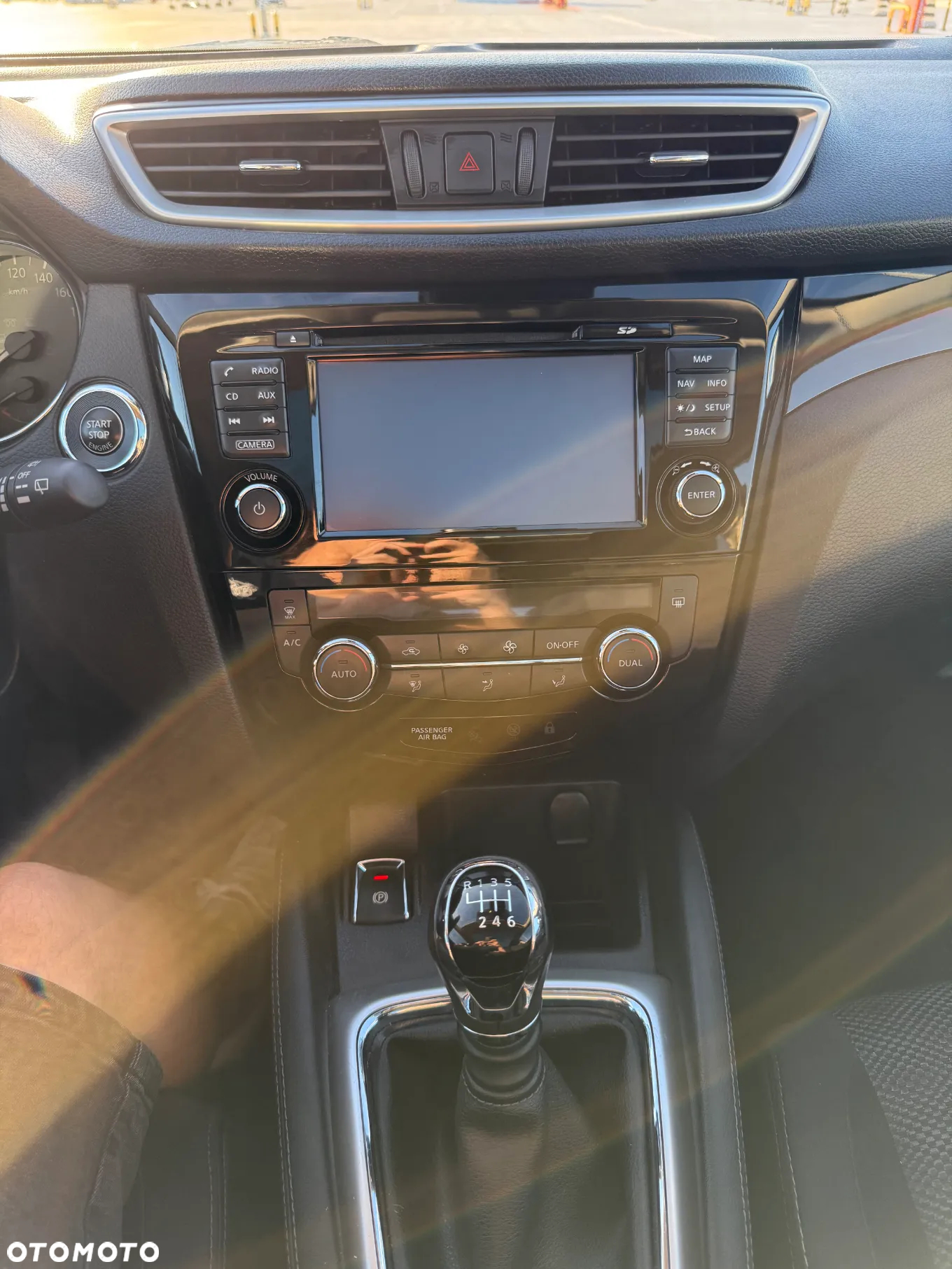 Nissan Qashqai 1.2 DIG-T N-Connecta - 33