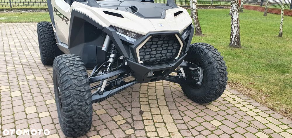 Polaris RZR - 13