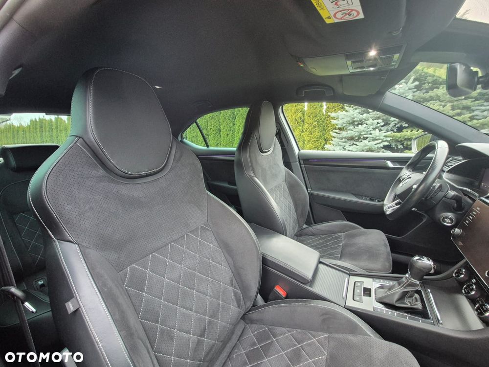 Skoda Superb 2.0 TSI Sportline DSG - 12