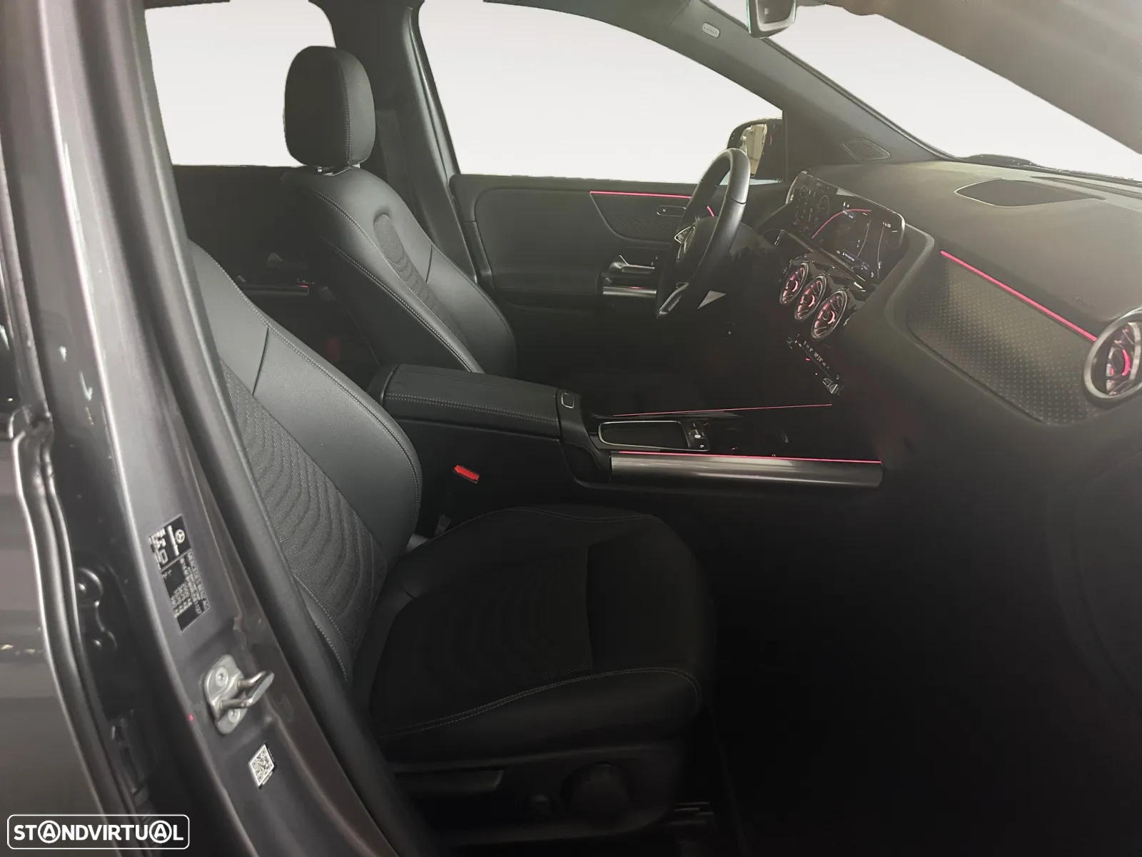 Mercedes-Benz B 200 Standard - 11
