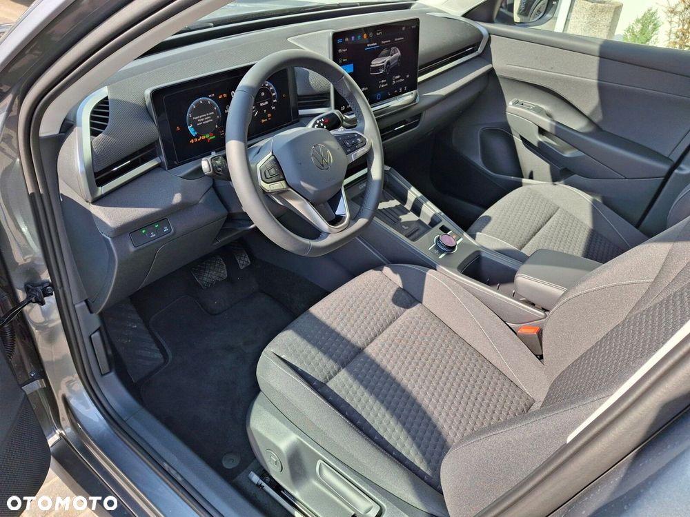 Volkswagen T-Roc - 10
