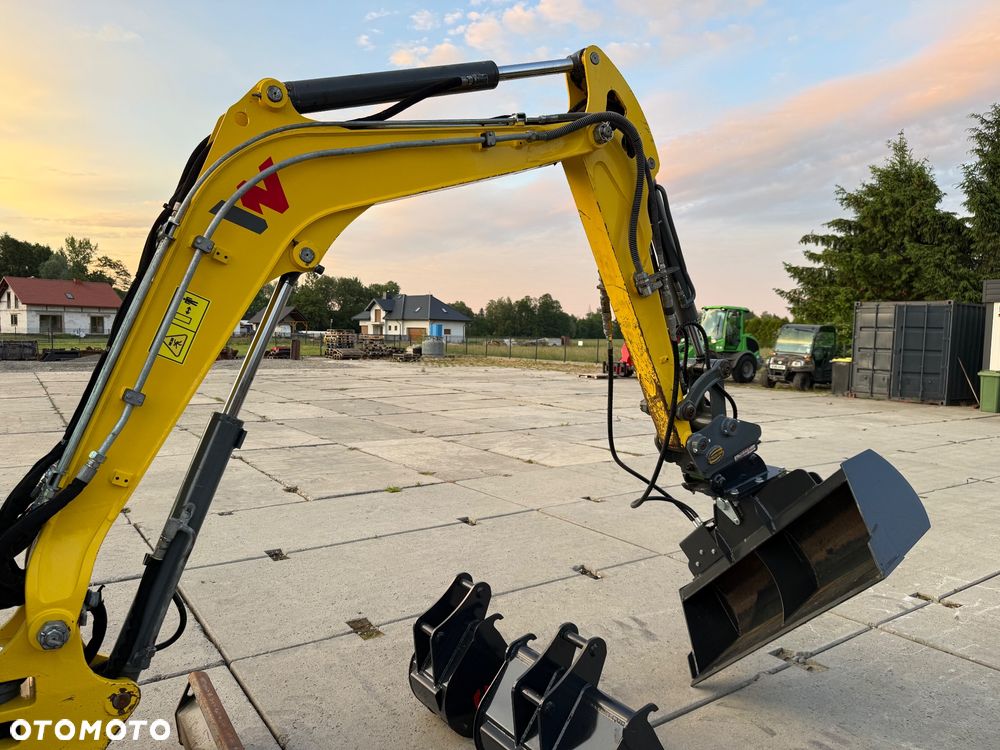 Wacker Neuson EZ26 - 7