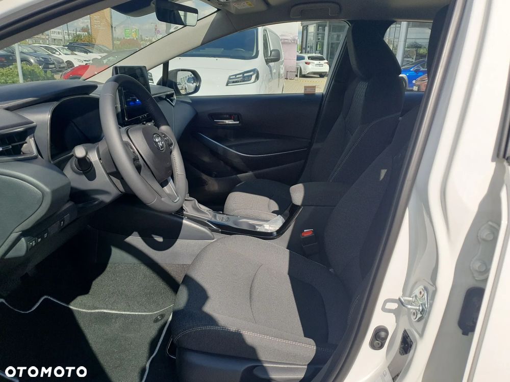 Toyota Corolla 1.8 Hybrid Comfort - 13