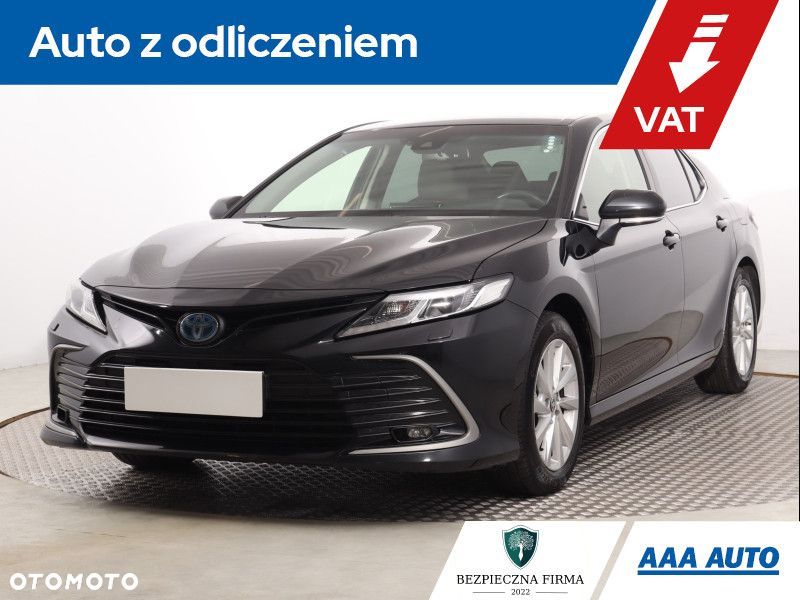 Toyota Camry - 1