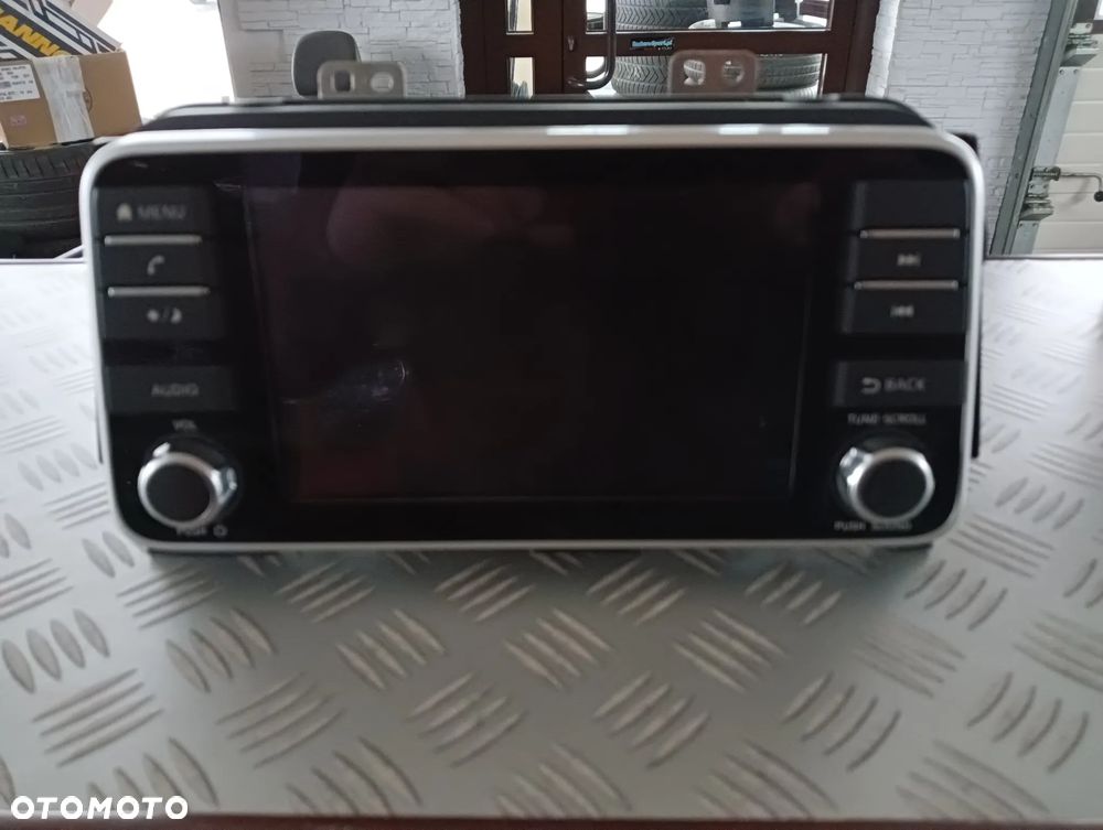Nissan Micra K14 radio - 1