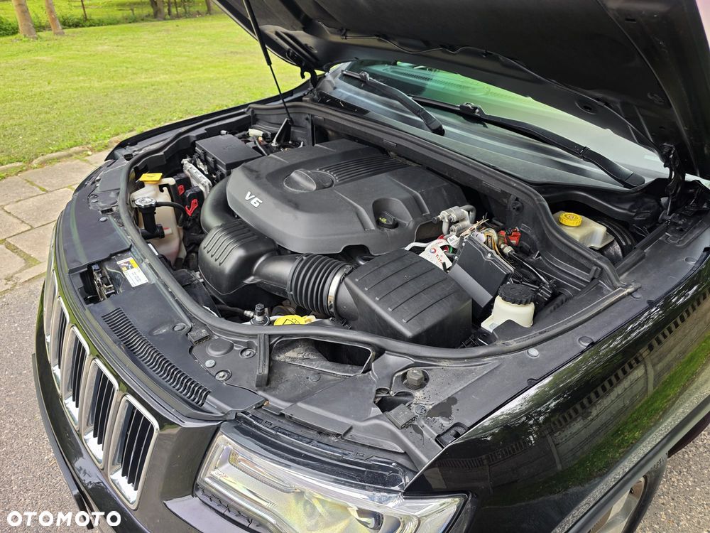 Jeep Grand Cherokee - 16