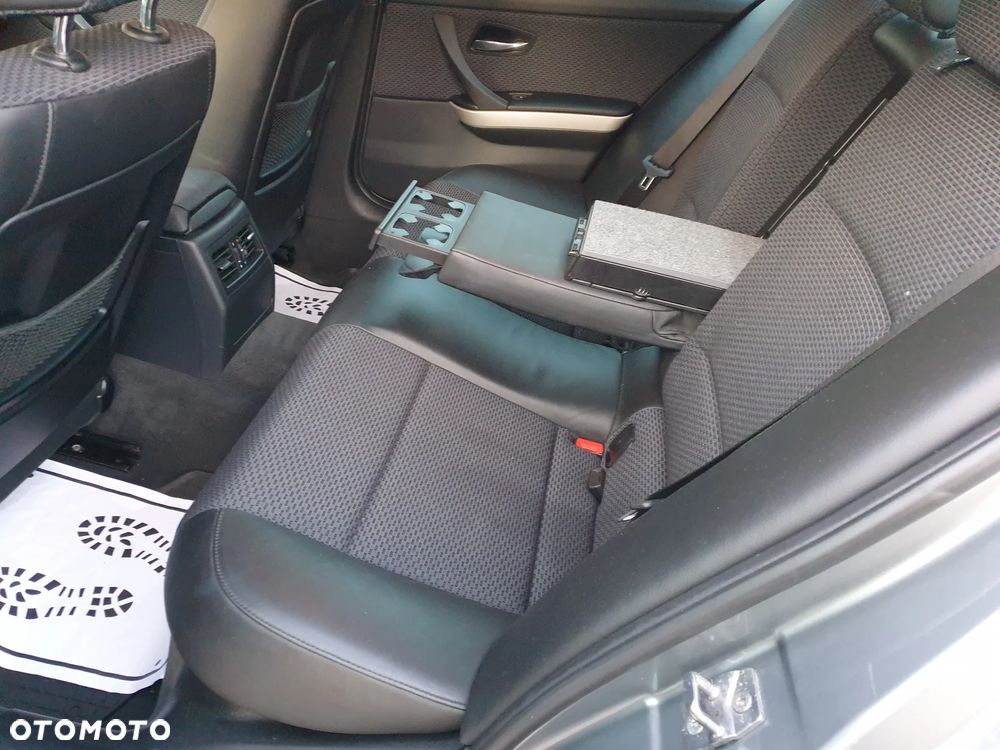 BMW Seria 3 320i Edition Sport - 14