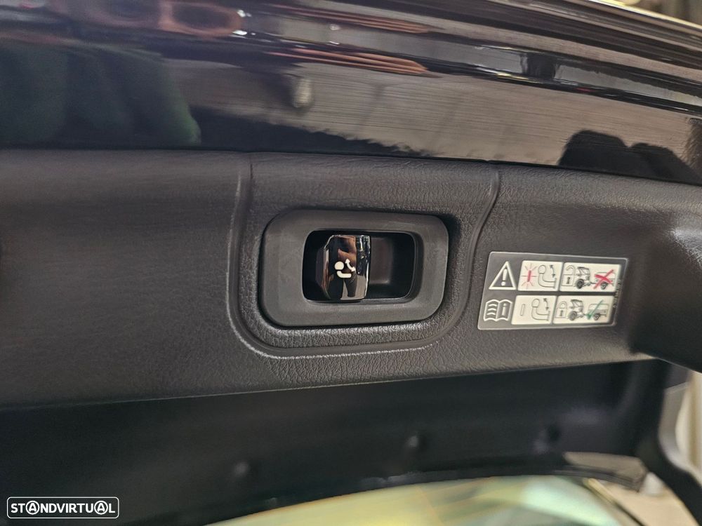Mercedes-Benz C 300 e T 9G-TRONIC Avantgarde - 22