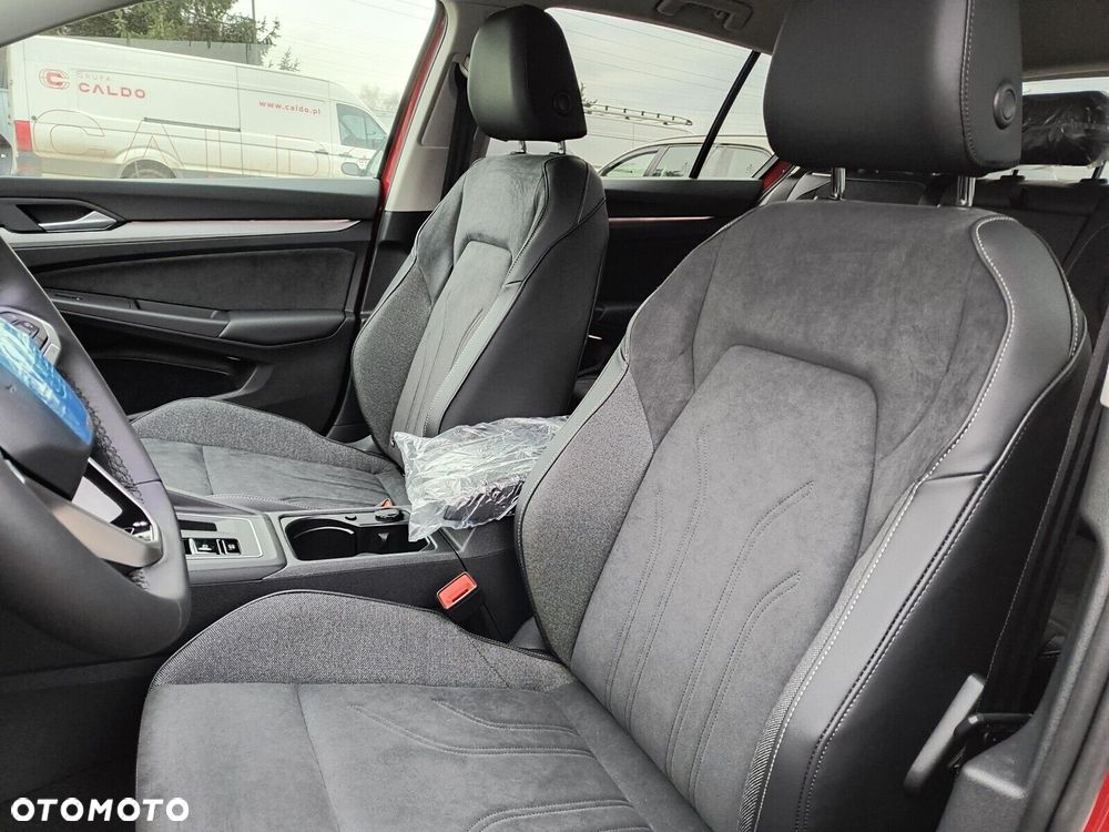 Volkswagen Golf - 10