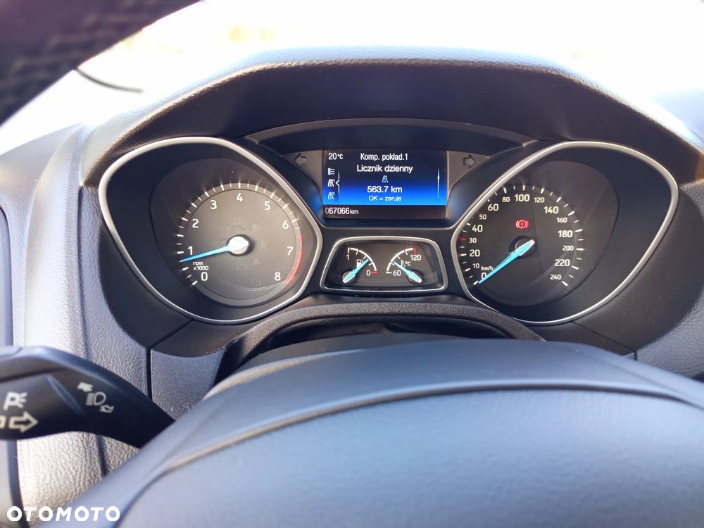 Ford Focus 1.5 EcoBoost Titanium ASS - 17