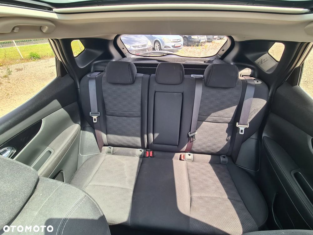 Nissan Qashqai 1.2 DIG-T Xtronic N-Connecta - 26