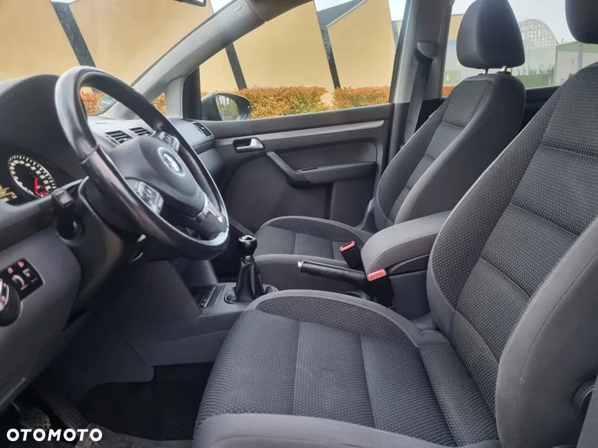 Volkswagen Touran 2.0 TDI Highline - 12