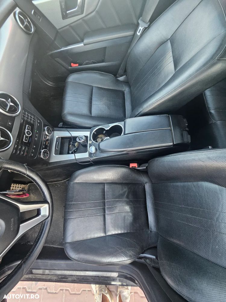 Mercedes-Benz GLK 250 CDI DPF 4Matic BlueEFFICIENCY 7G-TRONIC SPORT EDITION - 7