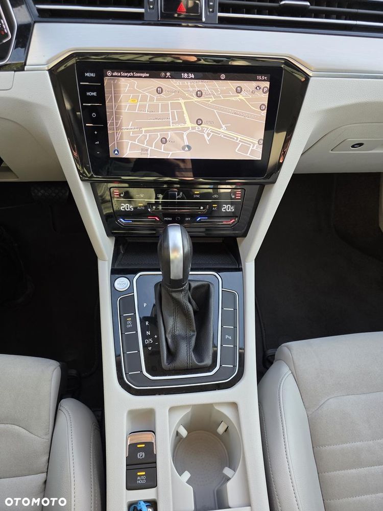 Volkswagen Passat 2.0 TDI EVO Business DSG - 16