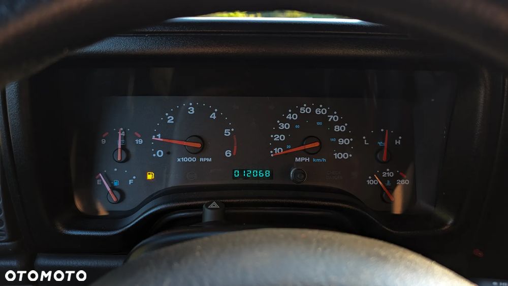 Jeep Wrangler - 30