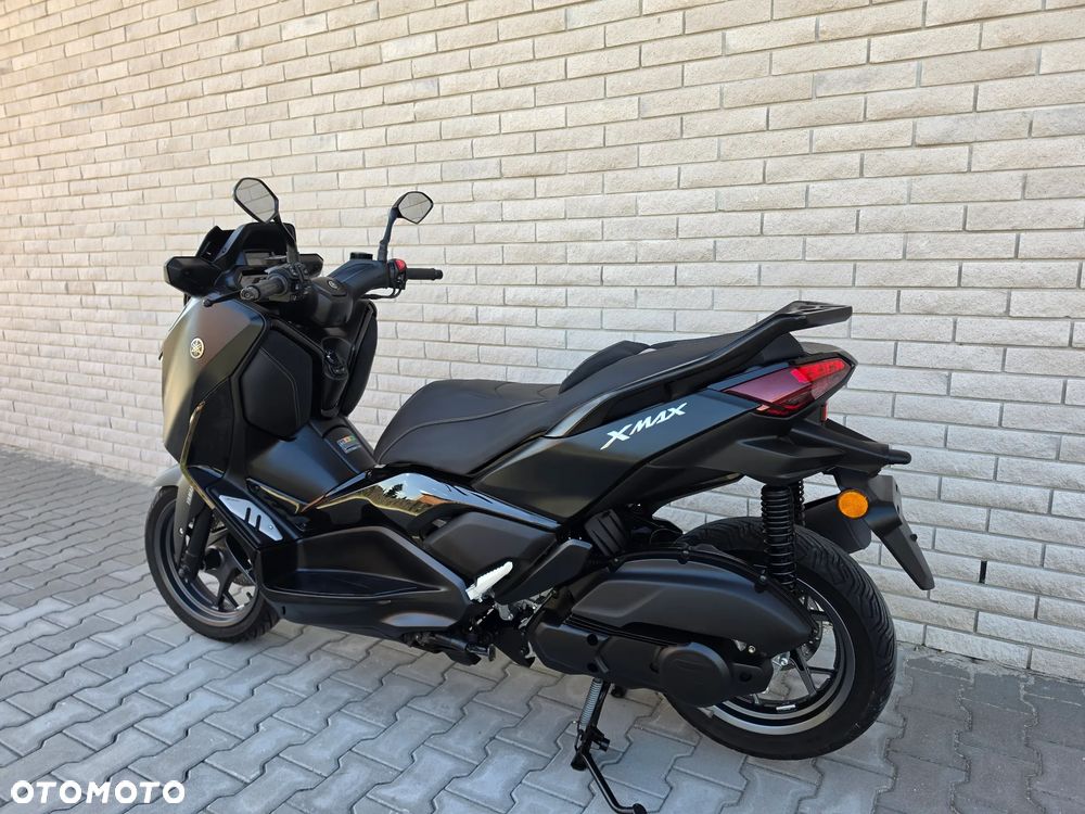 Yamaha X-max - 3
