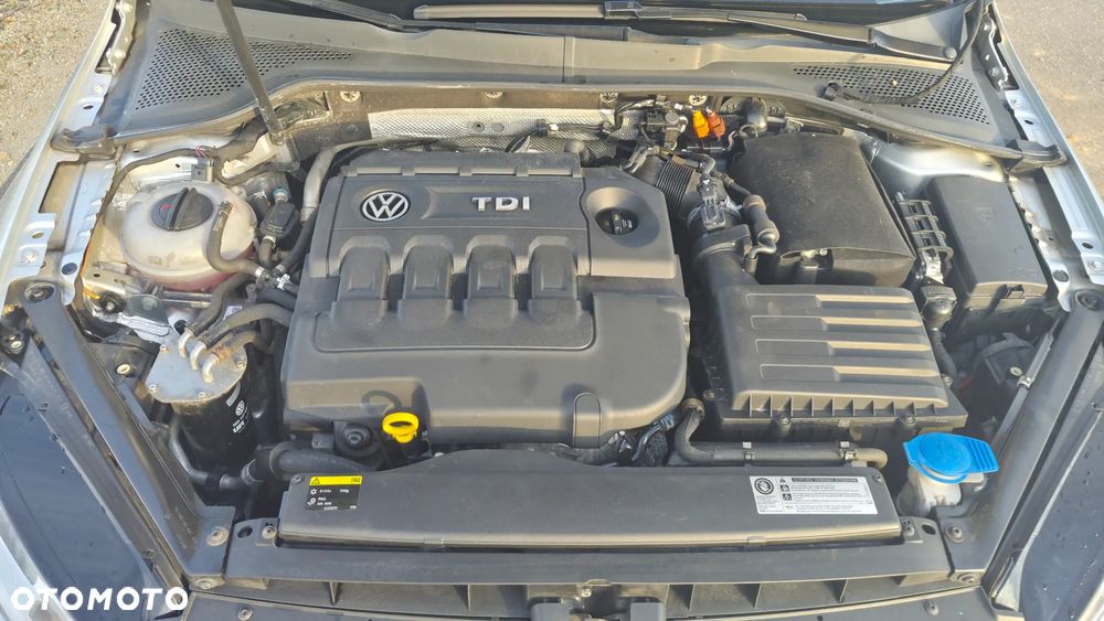 Volkswagen Golf 1.6 TDI BMT Comfortline - 15