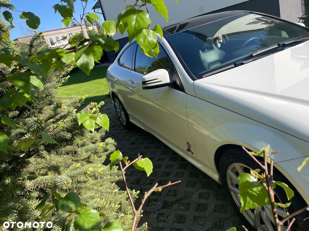 Mercedes-Benz Klasa C 250 CGI BlueEff Sport - 6