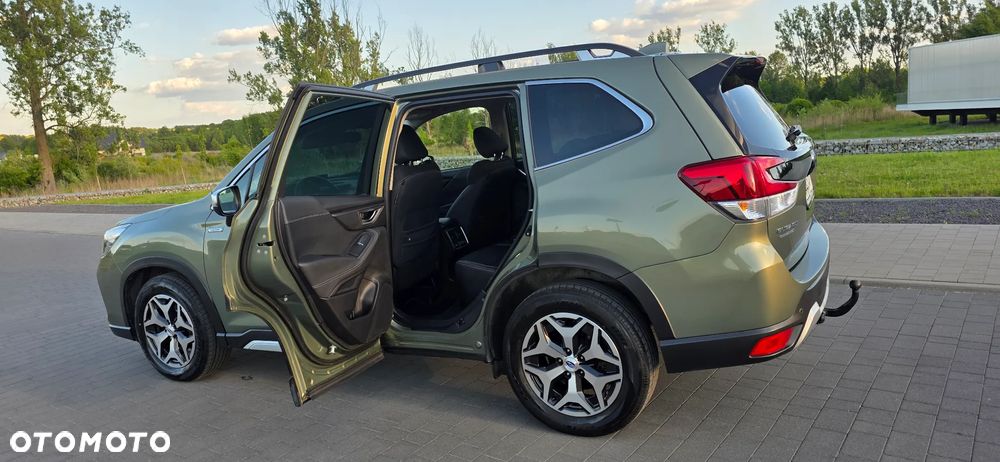 Subaru Forester 2.0i-L Platinum (EyeSight) Lineartronic - 11