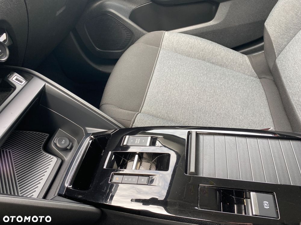 Citroën C4 PureTech 130 Stop&Start EAT8 MAX - 19