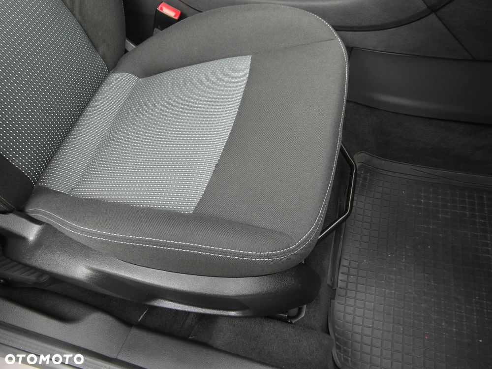 Ford Mondeo 2.0 Trend - 18
