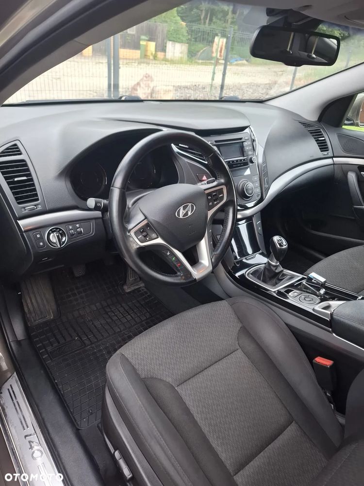 Hyundai i40 1.7 CRDi Comfort + - 5