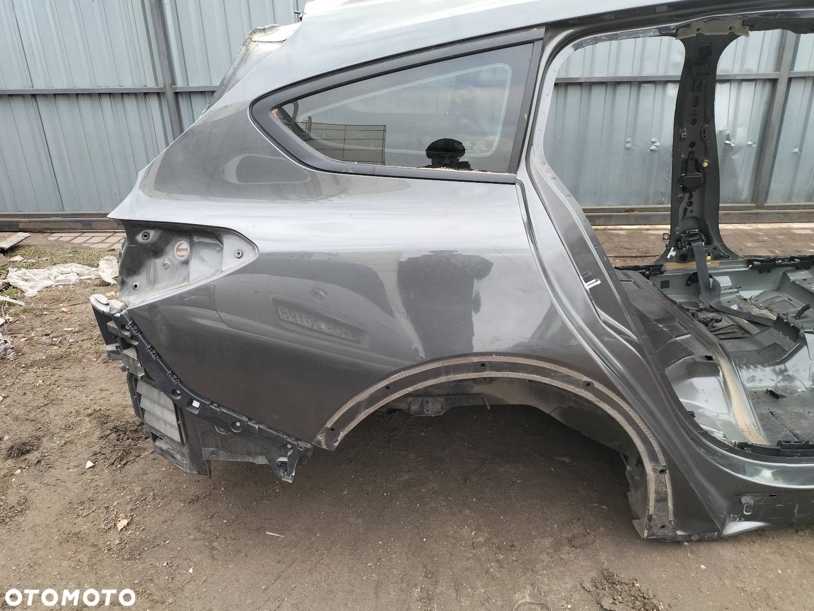 ĆWIARTKA BŁOTNIK PRAWY TYŁ FORD FOCUS MK4 KOMBI BJ - 1