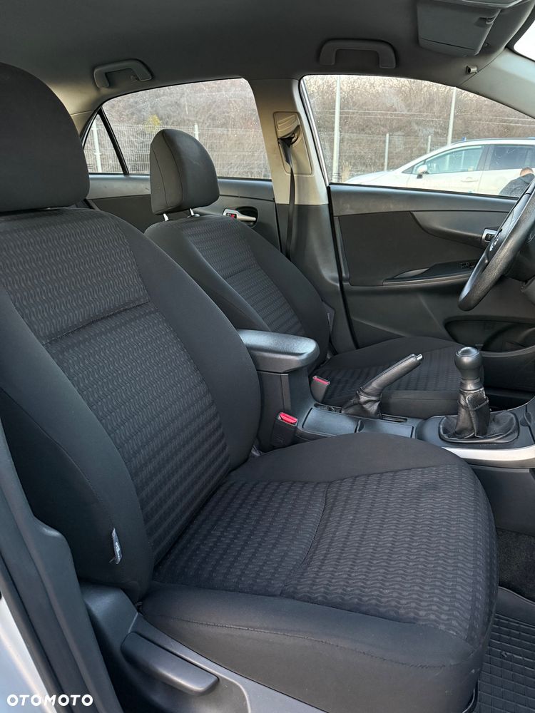 Toyota Corolla 1.4 VVT-i Luna - 16