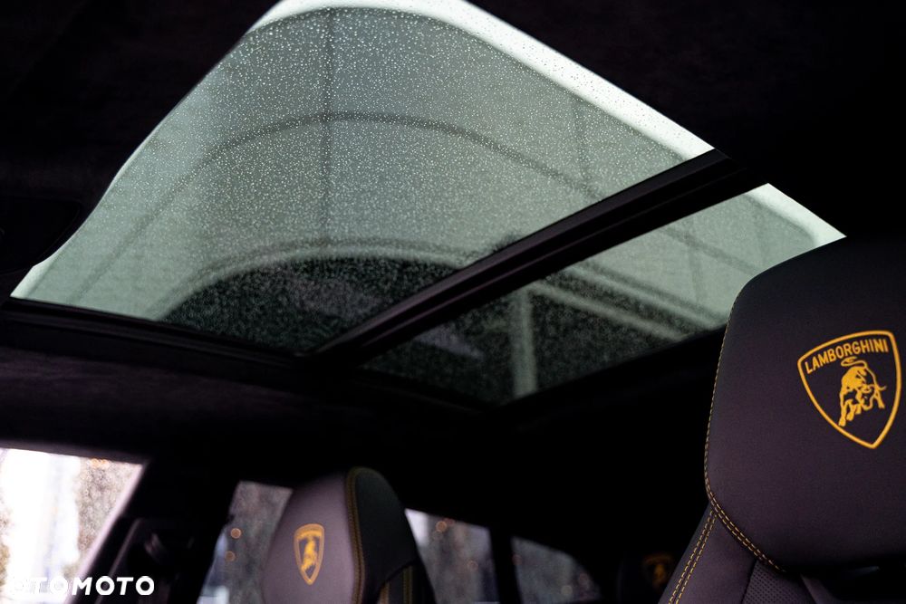 Lamborghini Urus - 22