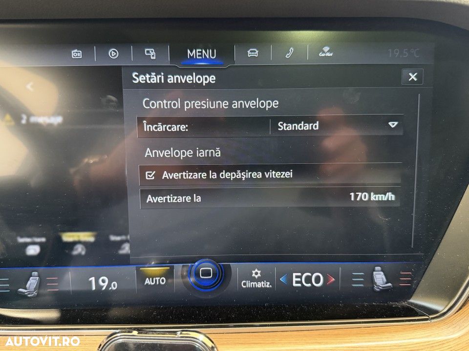 Volkswagen Touareg - 26