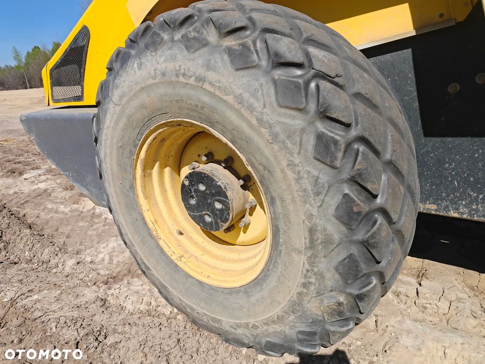 Bomag BW 213 DH-4 - 10