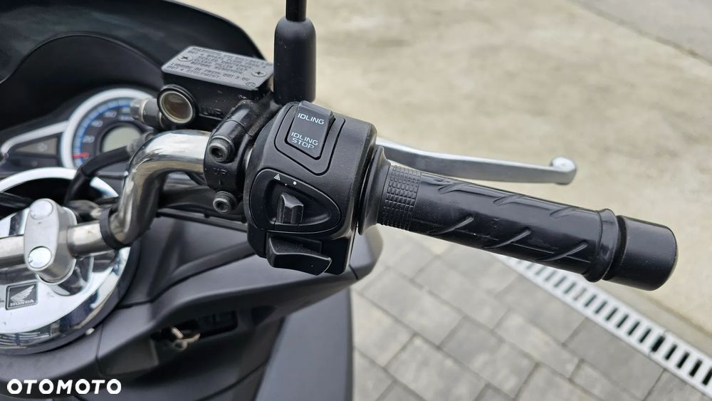 Honda PCX - 9
