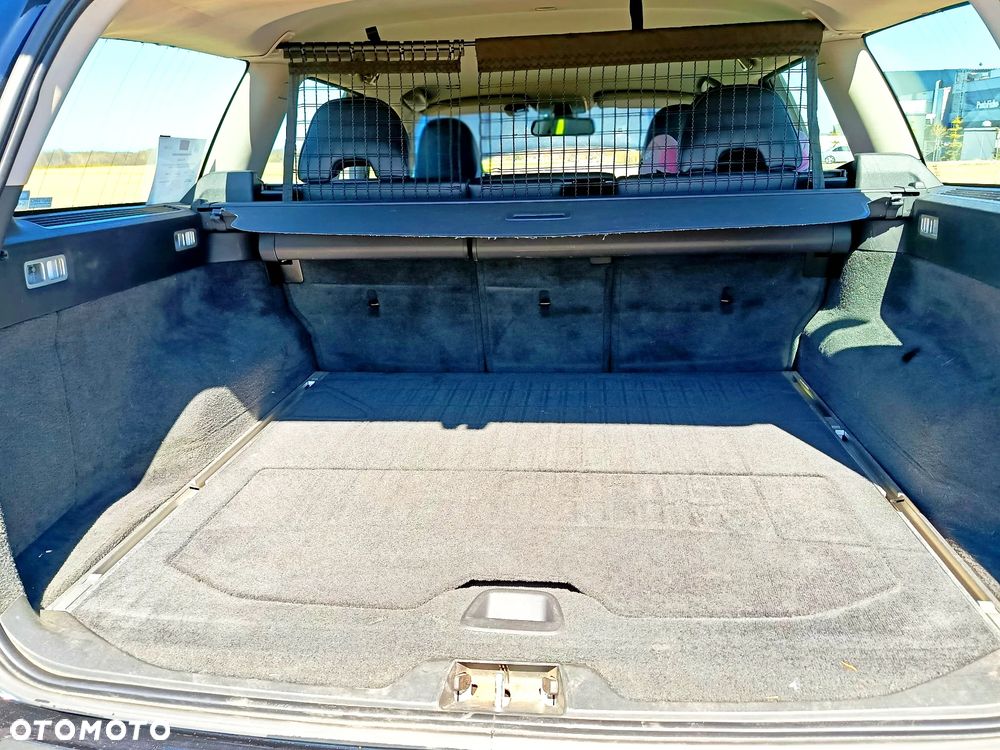 Volvo V70 2.5T Momentum - 16