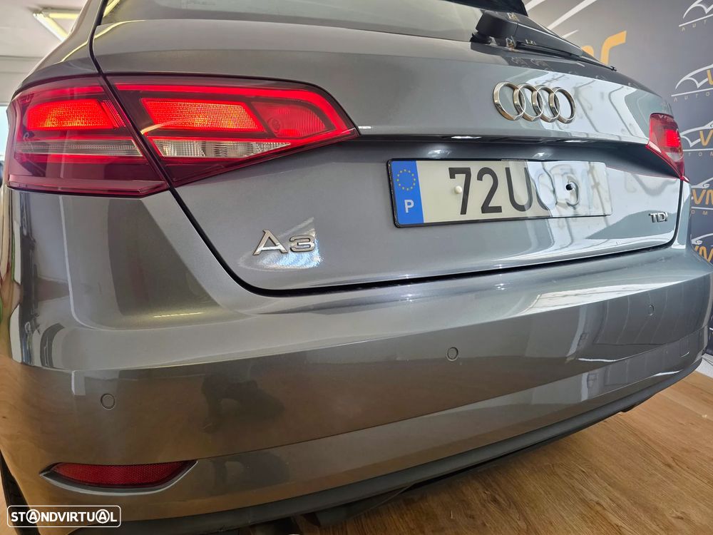 Audi A3 Sportback 1.6 TDI Design - 13
