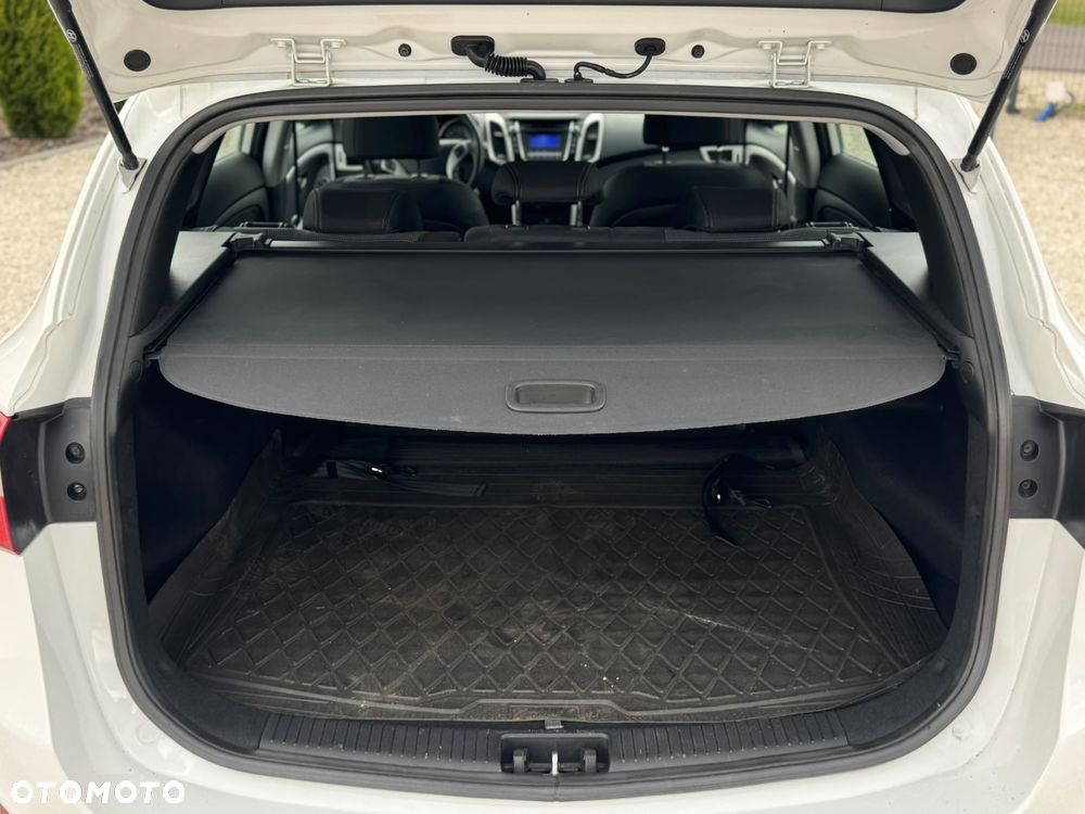 Hyundai i30 1.6 CRDI Intro Edition - 21