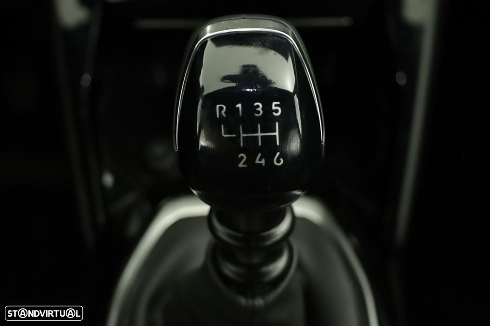 Peugeot 2008 1.2 PureTech Allure - 13