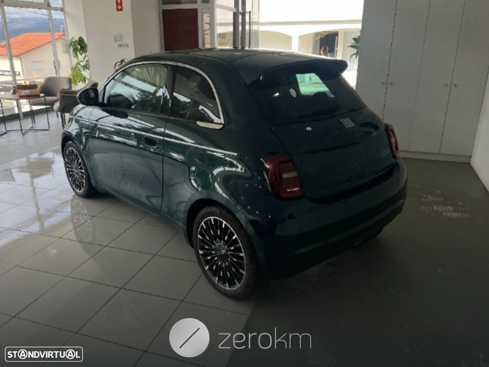 Fiat 500e 42kWh ICON — fotografia 4