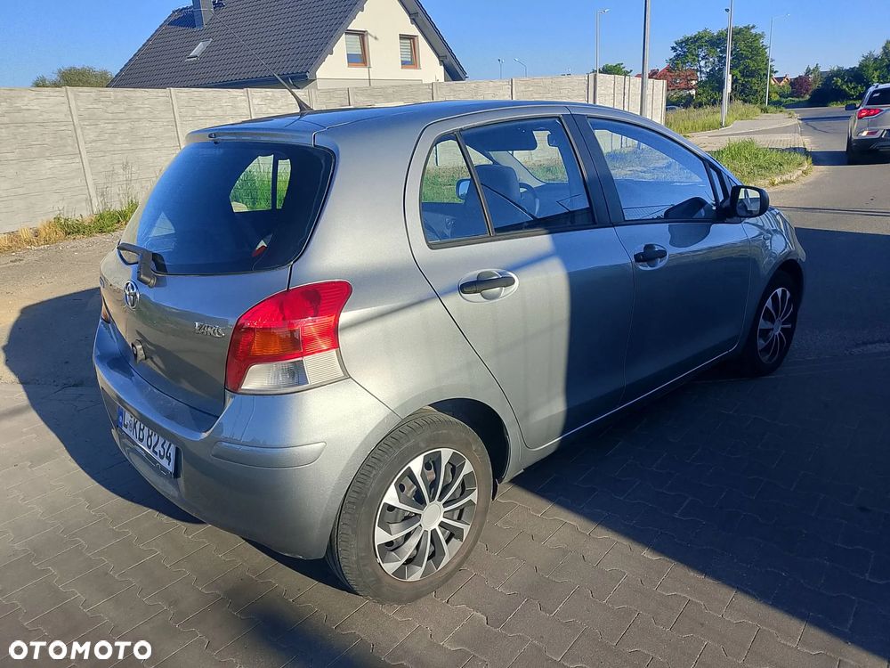 Toyota Yaris 1.33 VVT-i Edition - 4