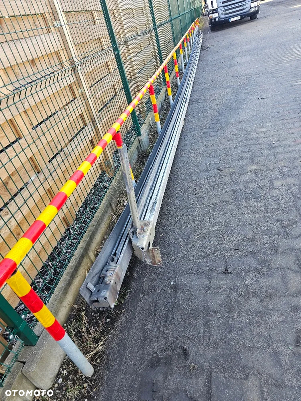Szyny DACHU NACZEPY SCHMITZ