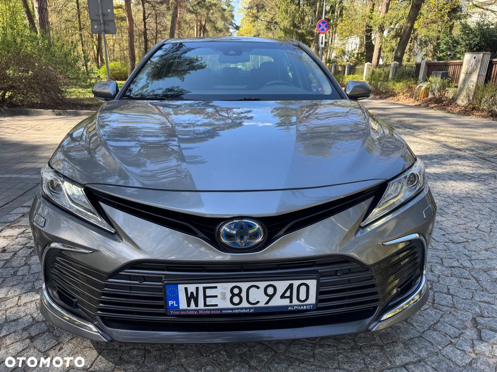 Toyota Camry 2.5 Hybrid Executive CVT - 2