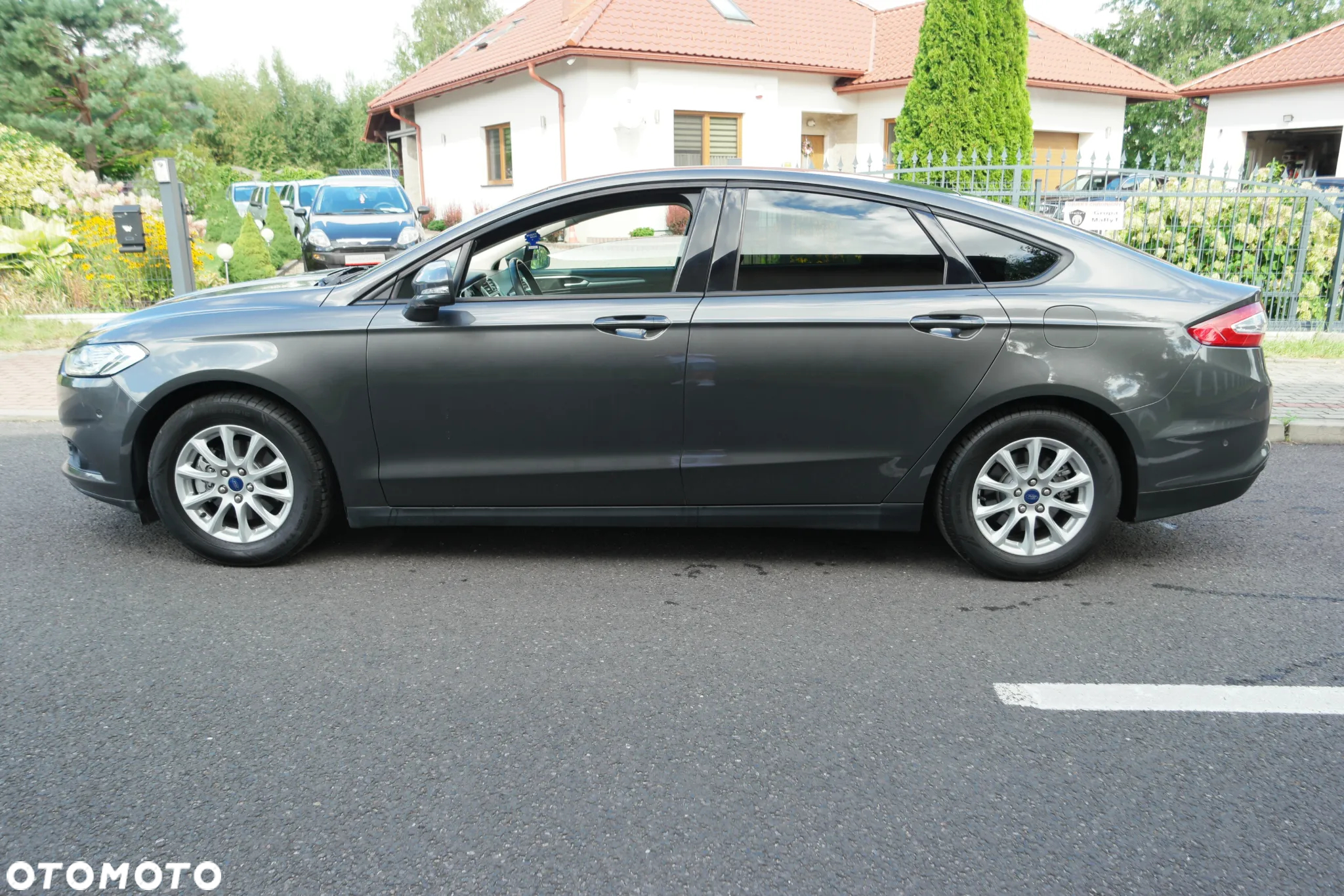 Ford Mondeo - 9