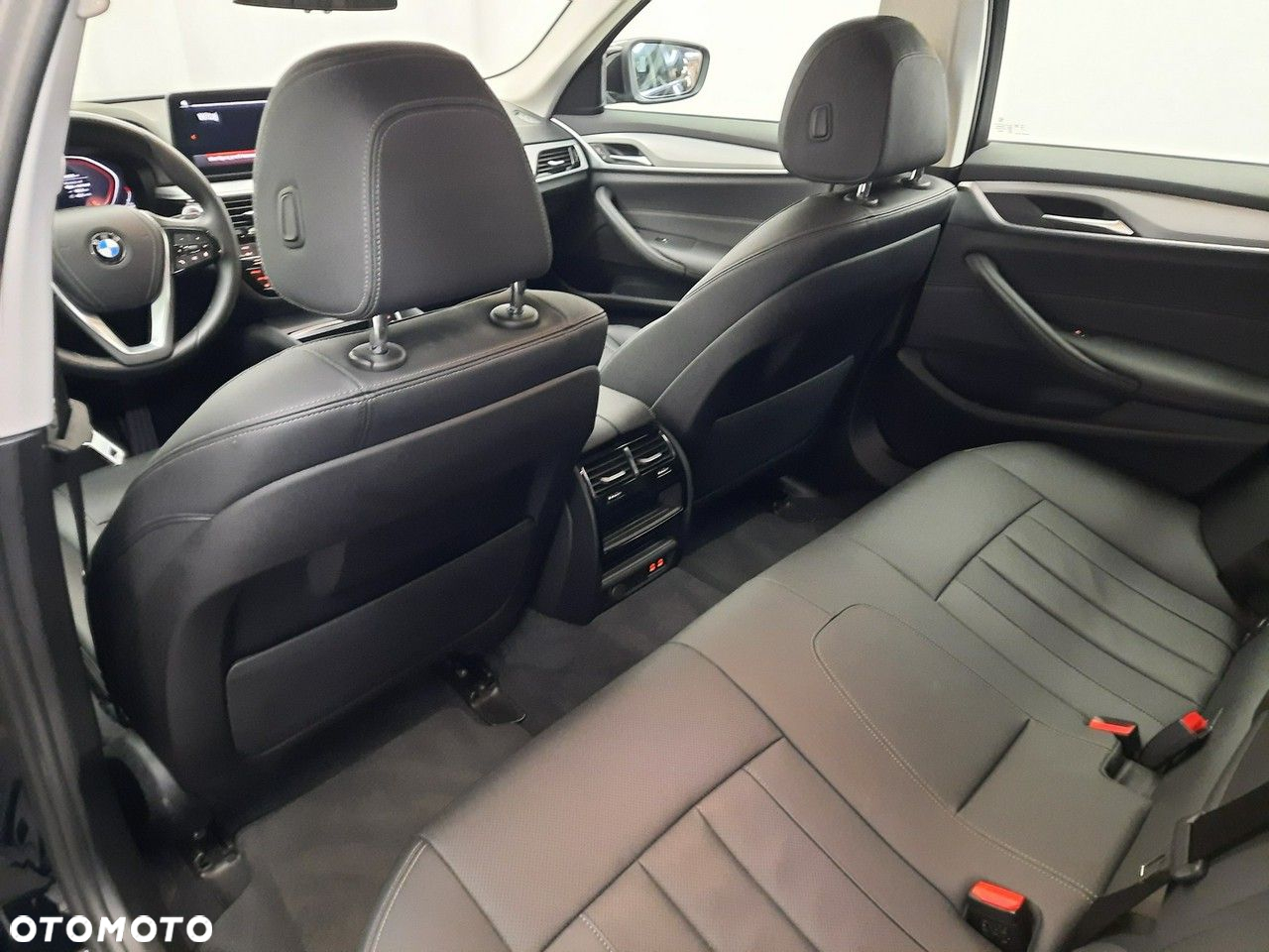 BMW Seria 5 - 16