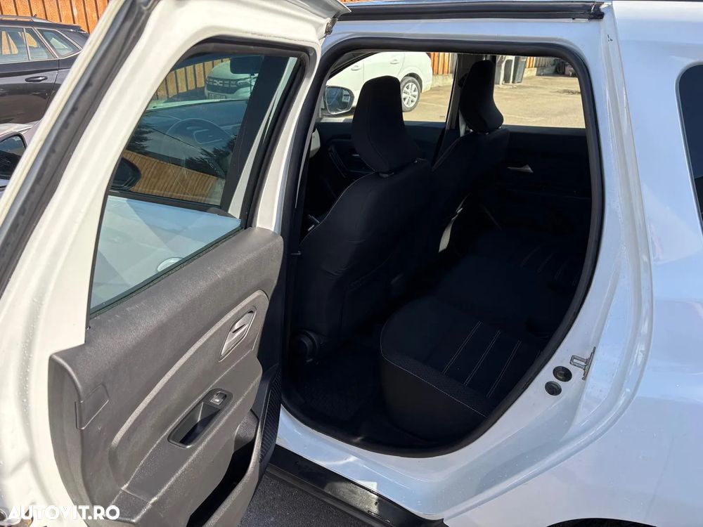 Dacia Duster 1.5 Blue dCi 4WD Comfort - 10