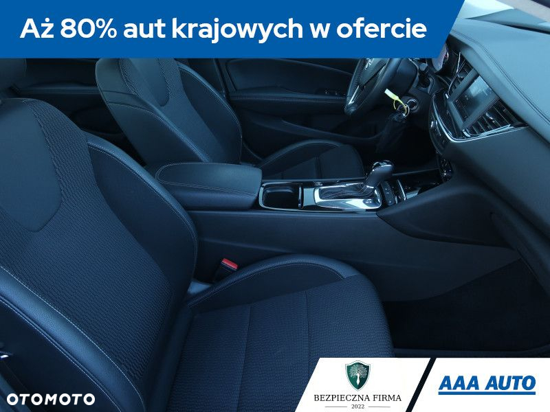 Opel Insignia - 10