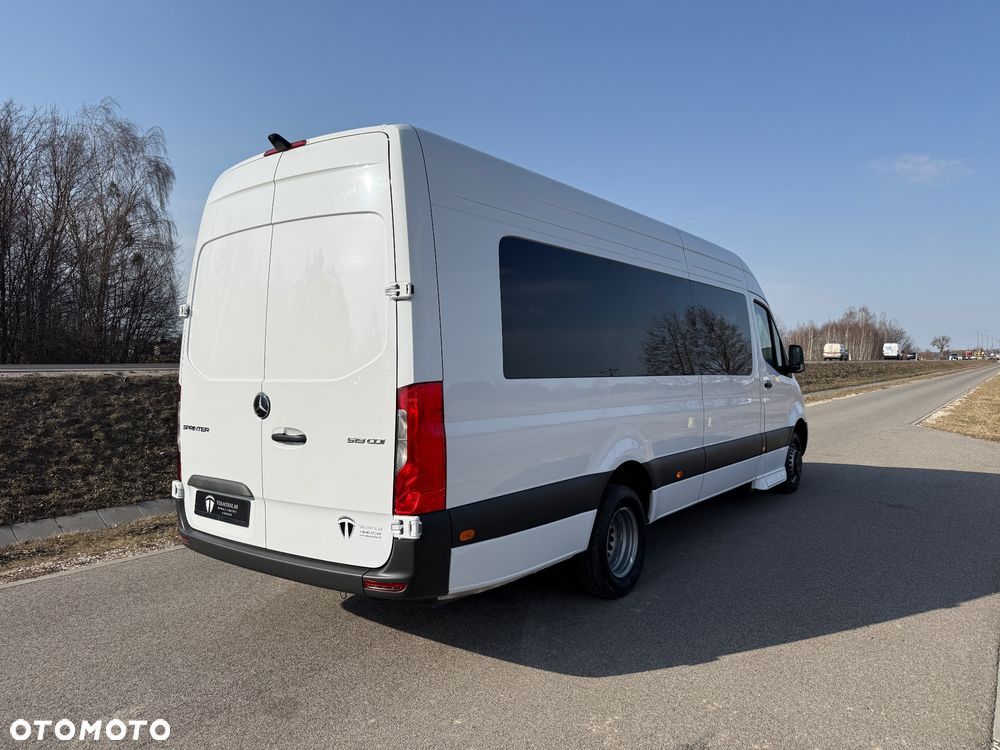 Mercedes-Benz Sprinter 517 - 8