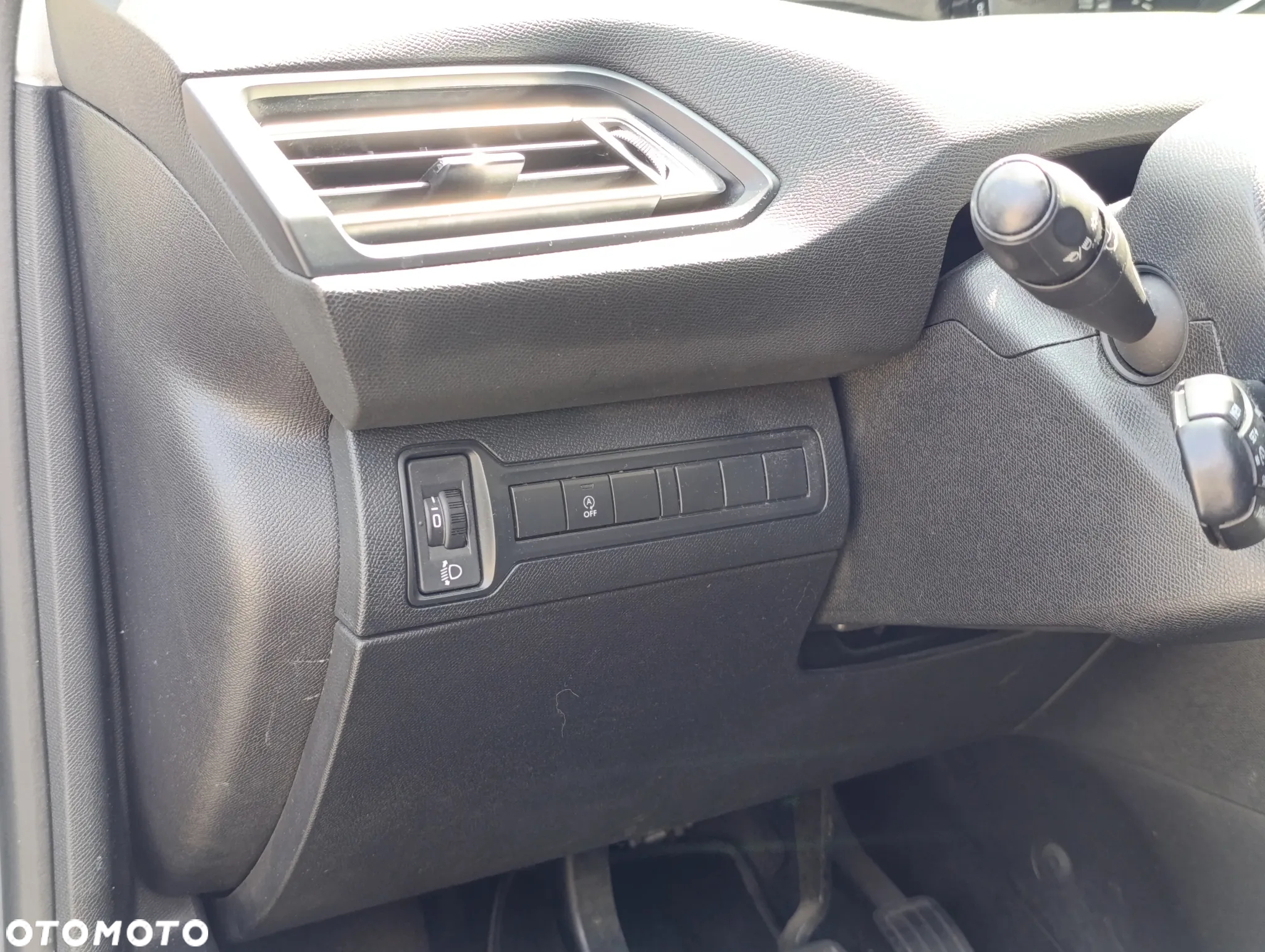 Peugeot 308 1.2 PureTech Active S&S - 12
